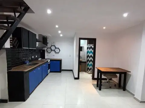 Depto Tipo Casa en Alquiler de 2 ambientes