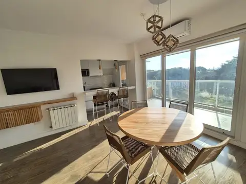 Av Del Libertador 8100, Piso 5to