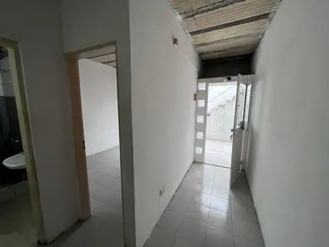 Depto Tipo Casa 2 ambientes con 1 baño