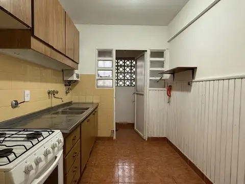 Departamento en Alquiler en Martín, $ 470.000