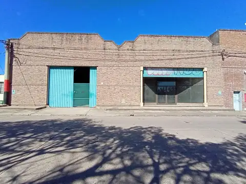 VELEZ SARFIELD al 800 VGG GALPÓN EN ALQUILER