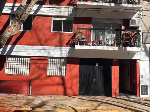 VENTA - Excelente Dpto. 3amb. Refaccionado en Vicente Lopez - Muy Luminoso