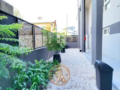 Depto Tipo Casa en Venta con 1 cocheras