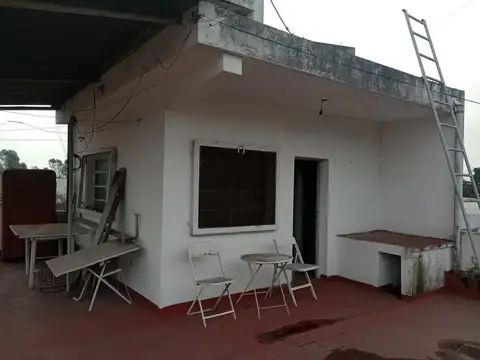 Avenida Brigadier General Juan Manuel de Rosas y 41