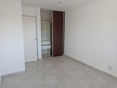 Casa en Alquiler con 1 cochera