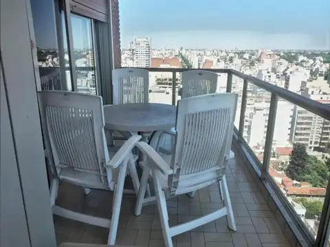 VENTA DE CINCO AMB EN VILLA URQUIZA PISO ALTO CON COCHERA!