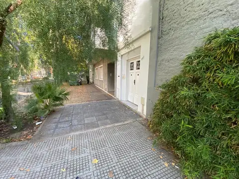 PH 2 ambientes Lomas Residencial, a metros de Avda. H. Yrigoyen