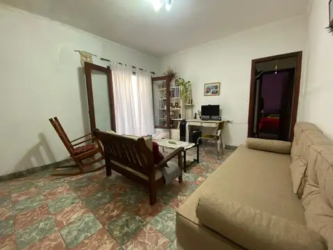 Depto Tipo Casa en Venta al Este