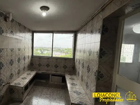 2 De Abril De 1982 6800