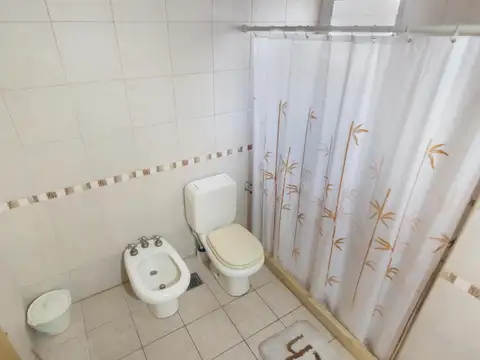 Casa en Venta en Alberdi, USD 160.000