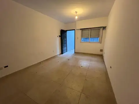Depto Tipo Casa 3 ambientes con 1 baño