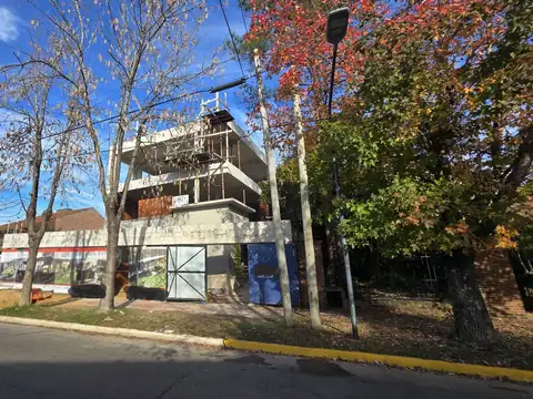 Depto Tipo Casa en Venta de 4 ambientes