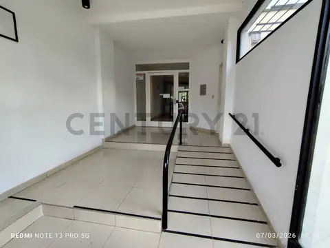 Sarmiento 1100, Piso 1125