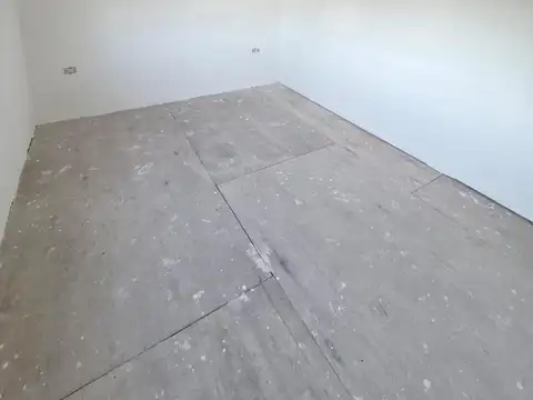 Depto Tipo Casa en Venta al Este