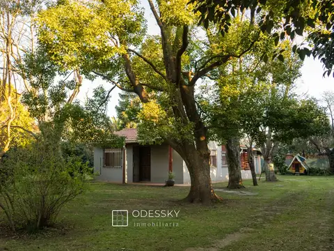 Cañuelas-Casa Quinta en Venta en la Localidad de Villa Adriana