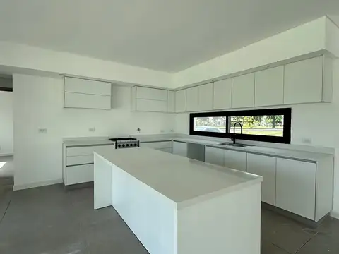 Casa en Venta en Altos De Campo Grande, USD 370.000