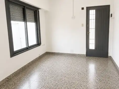 ALQUILER DE PH EN PLANTA BAJA DE 1 DORMITORIO