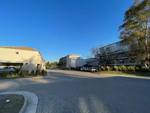 Departamento en Venta con 1 cochera