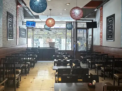 Excelente Restaurante - Bar ubicado en la zona de San Nicolas