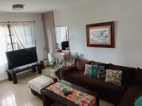 Casa en Venta en Castelar Sur, USD 260.000
