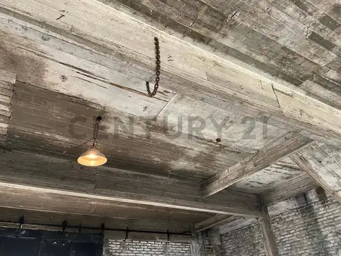 Galpon en Venta 8,66  mts Frente