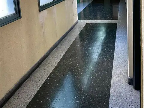 Oficina en Venta 45 años