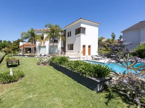 Venta casa 5 AMB B. BUENOS AIRES GOLF BELLA VISTA