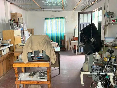 Depto Tipo Casa en Venta en Barrio Parque, USD 120.000