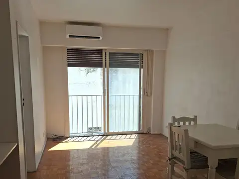 Sin Muebles - ALQUILER  1 AMBIENTE con cocina y lavadero independiente- RECOLETA.-