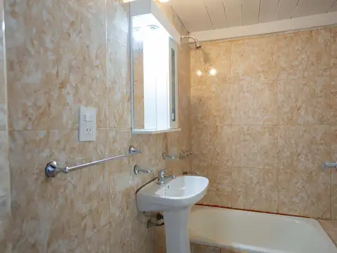 Depto Tipo Casa en Alquiler al Este