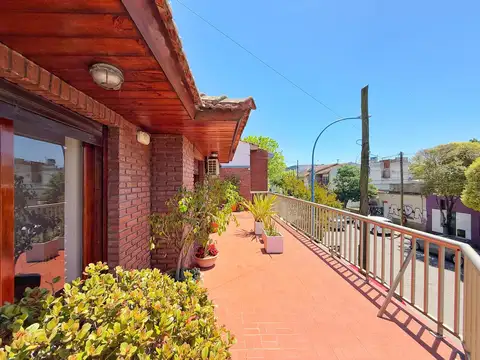 Depto Tipo Casa en Venta de 3 ambientes