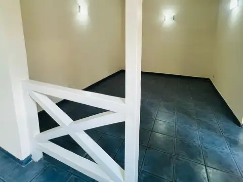 Depto Tipo Casa en Venta con 1 cocheras