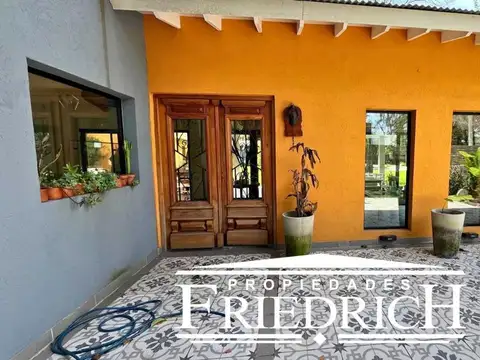 Pedro Del Castillo 3300