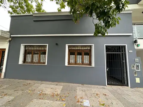 Magnifico PH al frente, 2 patios y terraza