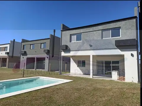 Casa en Venta de 4 dormitorios