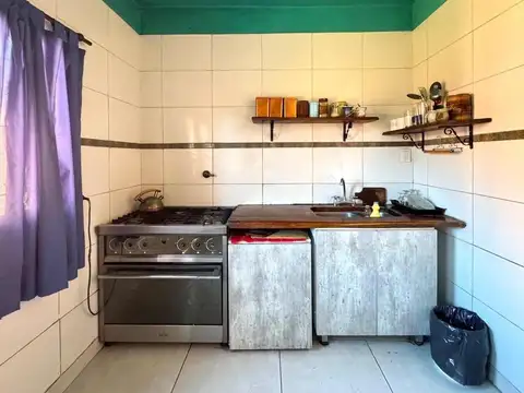 Casa 4 ambientes con 1 baño