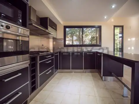 Casa en Venta en Fincas de Iraola I, USD 365.000