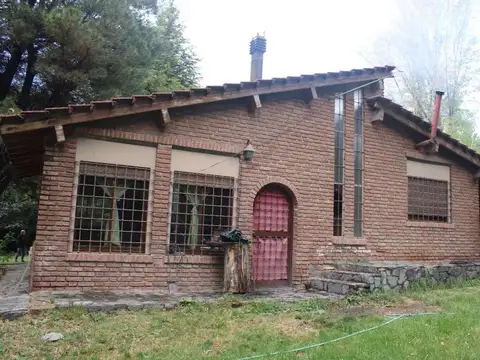 Casa en Venta con 2 cocheras