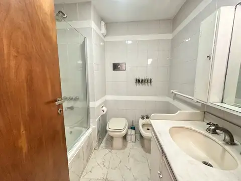 Departamento en Alquiler con 1 cocheras