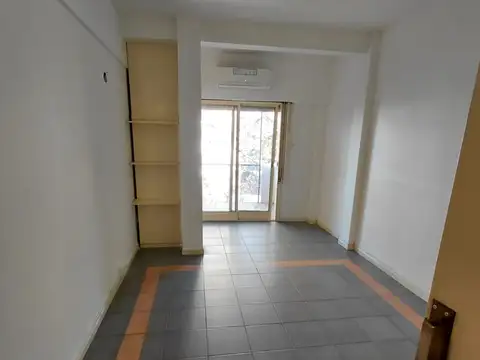 ALQUILER DEPARTAMENTO MONOAMBIENTE CON BALCON EN EXCELENTE ZONA DE FLORESTA
