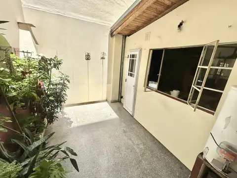 LINDO 3 AMB CON 2 PATIOS EN RECOLETA