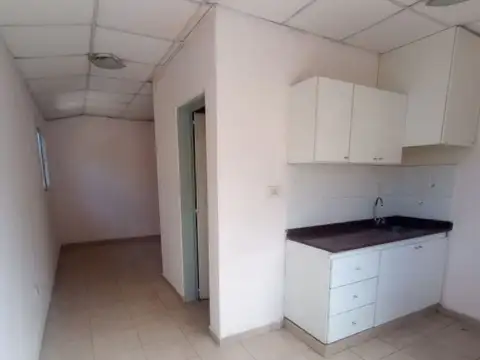 Senador Moron 1300, Piso 2