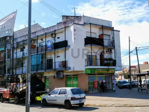 avenida Presidente Peron 5700