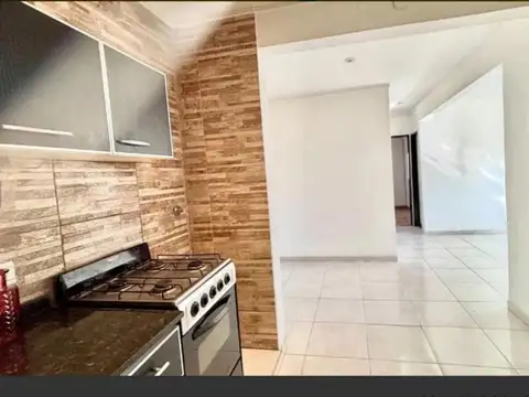 Depto Tipo Casa 4 ambientes con 1 baño