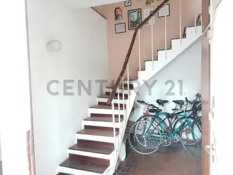 Depto Tipo Casa en Venta en Ramos Mejia, USD 145.000