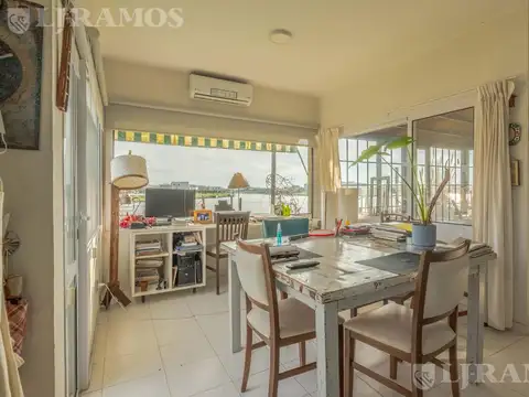 Casa 5 ambientes con 2 baños