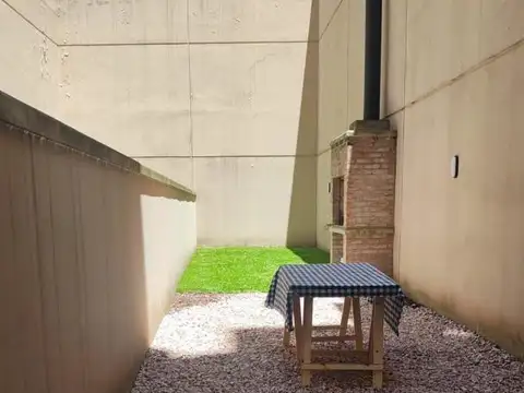 Alquiler Monoambiente con Jardin - Parrilla