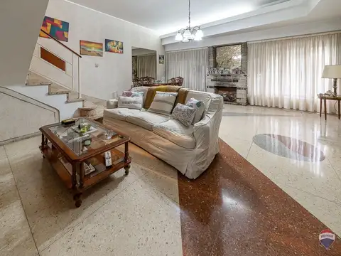 Casa en Venta en Mataderos, USD 265.000