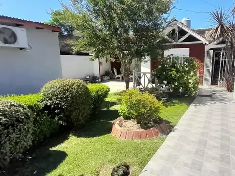 Casa 3 ambientes con 2 baños