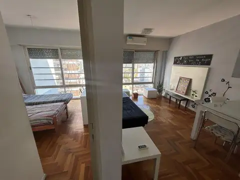 Departamento en Alquiler en Balvanera, $ 550.000